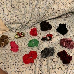 12 unused scruchies!!!